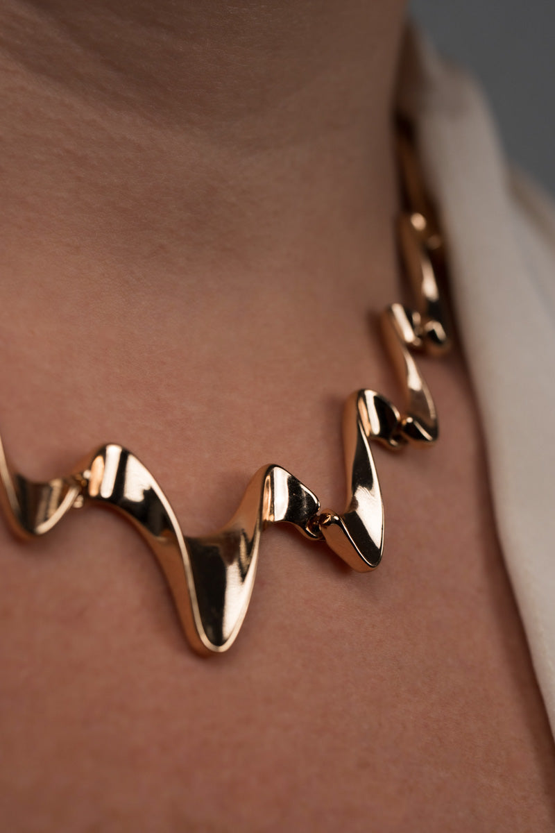 OLYMPIA NECKLACE