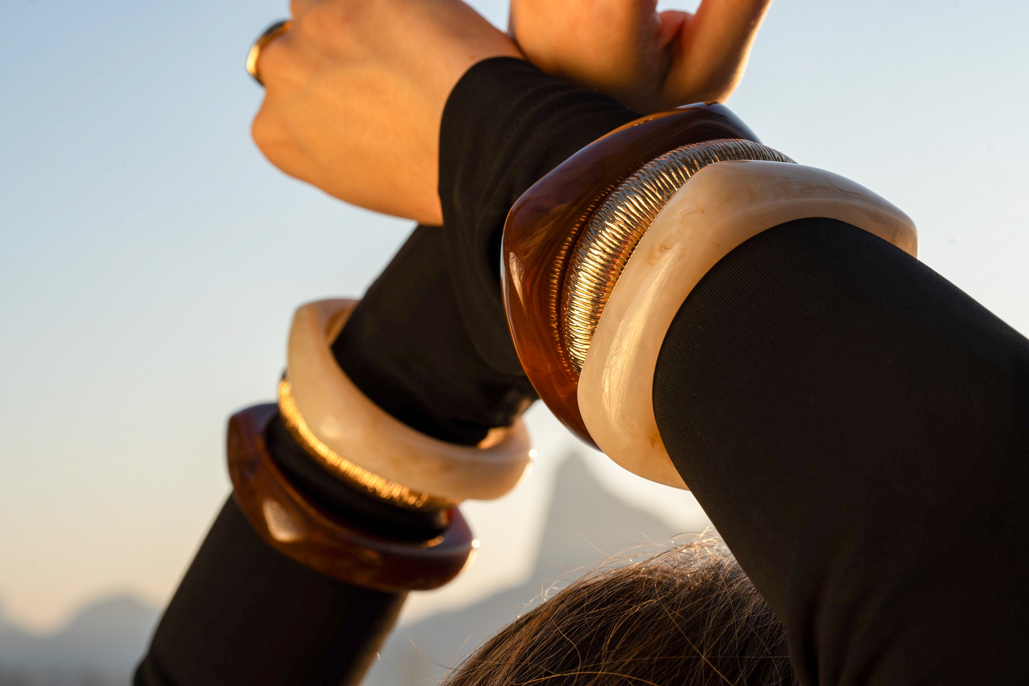 AMBER ACRYLIC BANGLE